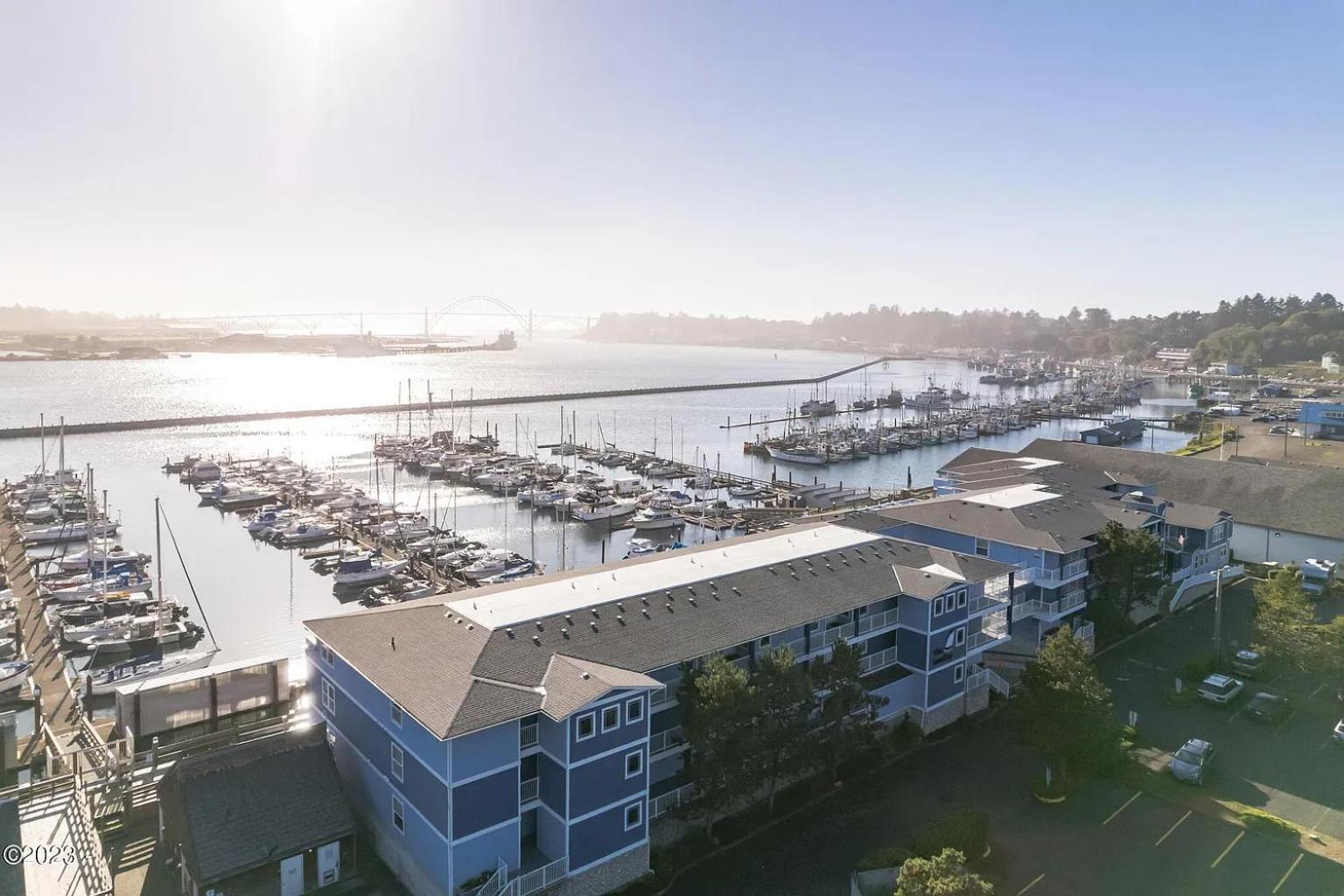 The Landing At Newport Condominium Hotel Exterior foto
