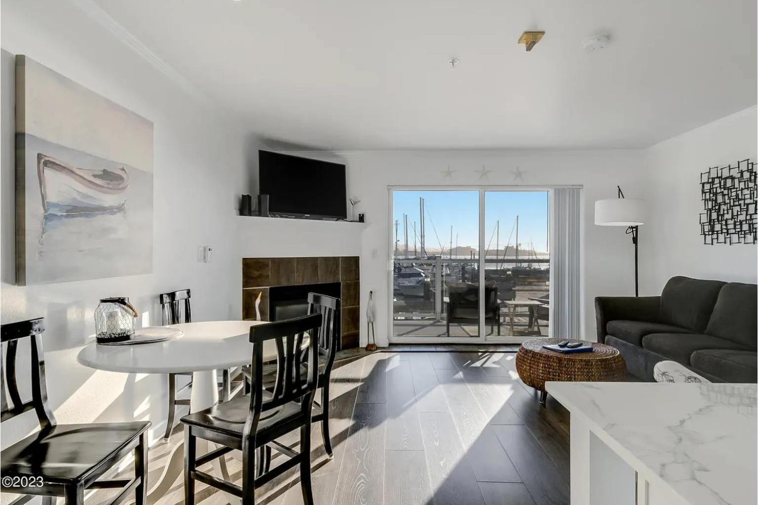 The Landing At Newport Condominium Hotel Exterior foto
